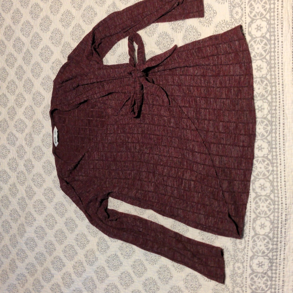 Sonoma maternity/nursing top size M